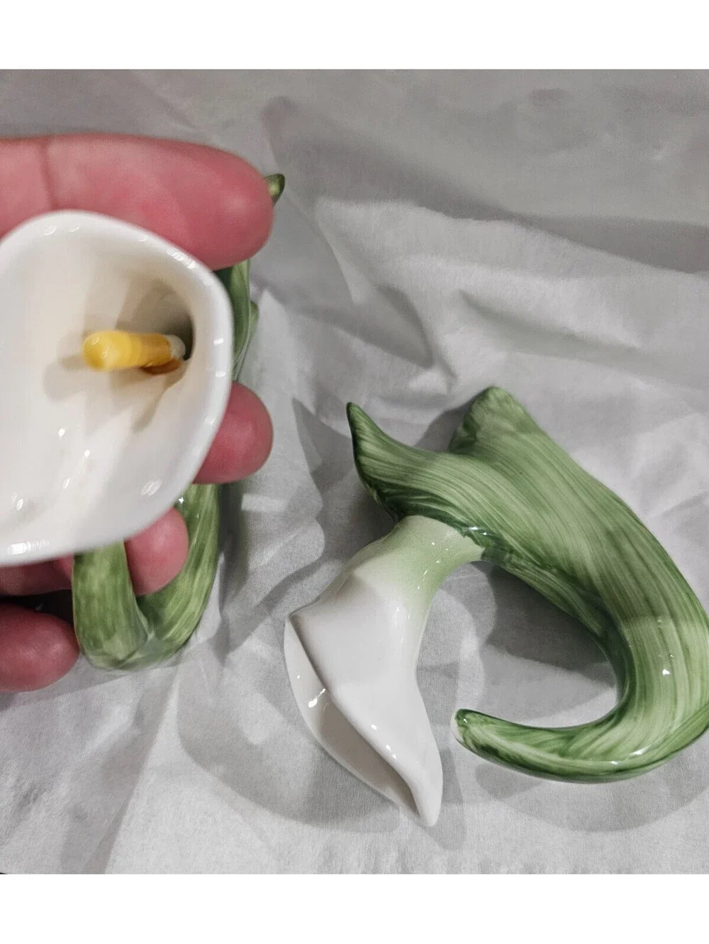 (2pc) Vintage 1986 RPA Pia Fine Bone China Hand Painted Calla Lily Napkin Ring